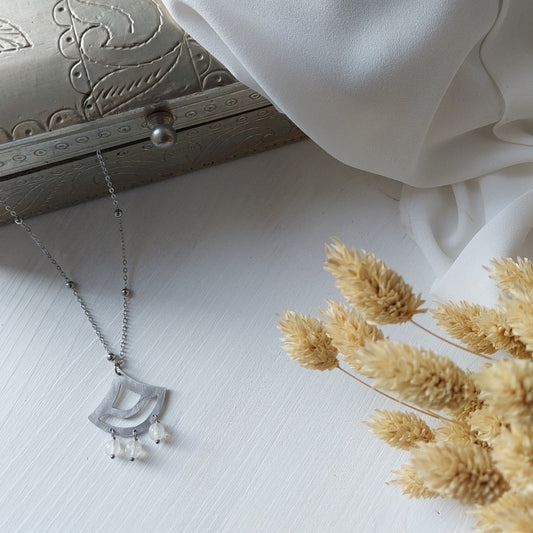Freya Dea dell'Amore Argentato Collana