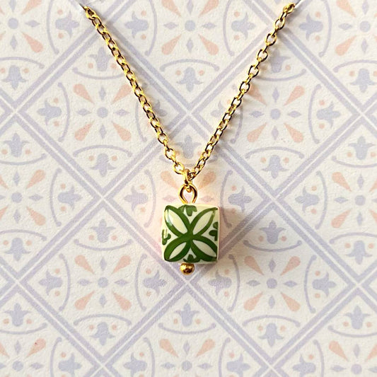 Collana Color Oro con Micro Maiolica Verde