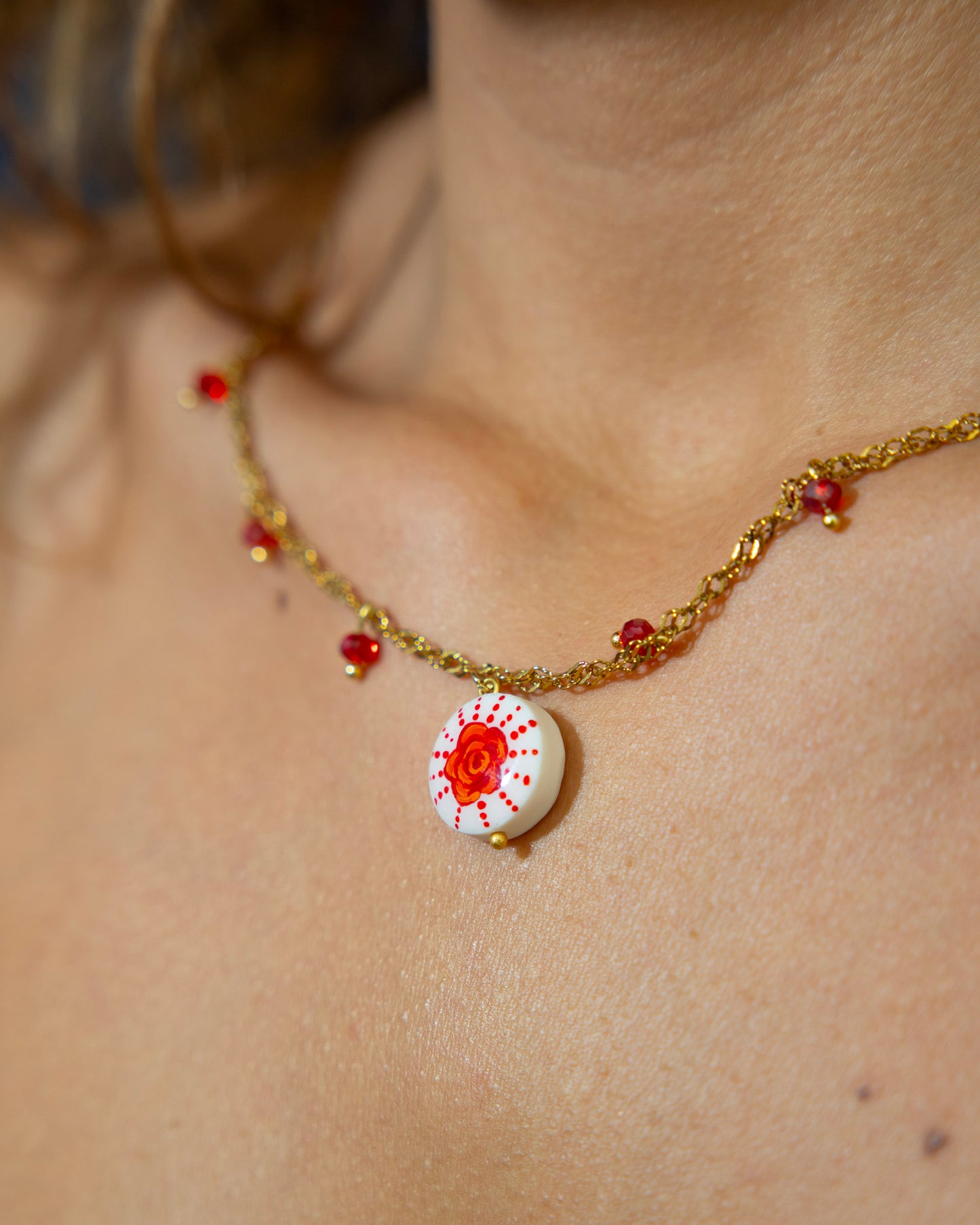Collana girocollo Rosa rossa Feminist like ROSALIA