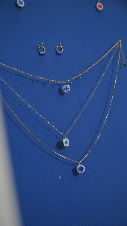 Collana tre fili blu Feminist like ROSALIA